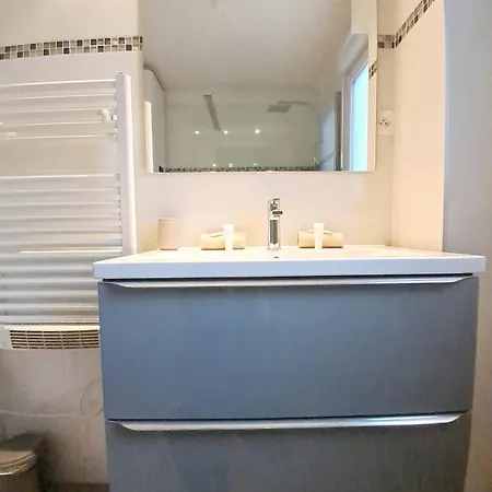 4 - Person With Sea View Terrace كان