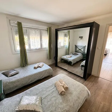 4 - Person With Sea View Terrace 칸느